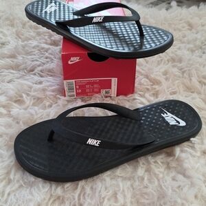 Nike On Deck Black/white Flip Flops